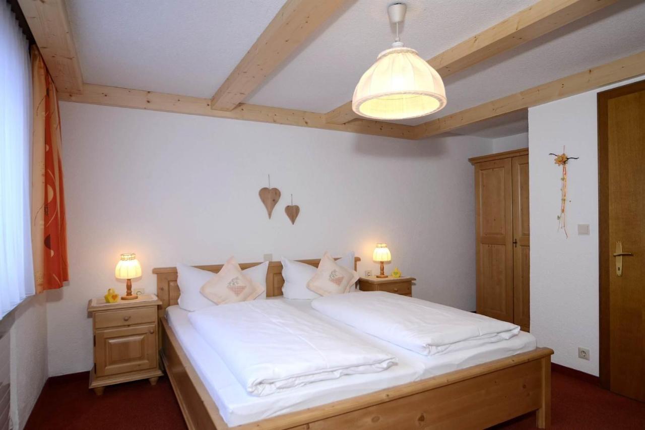 Haus Saler Apartment Silbertal Bagian luar foto